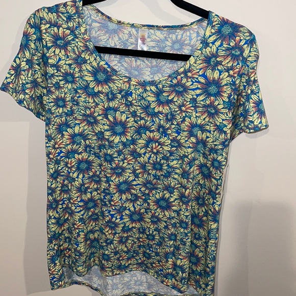 Lularoe Classic T top size XS - Picture 1 of 4